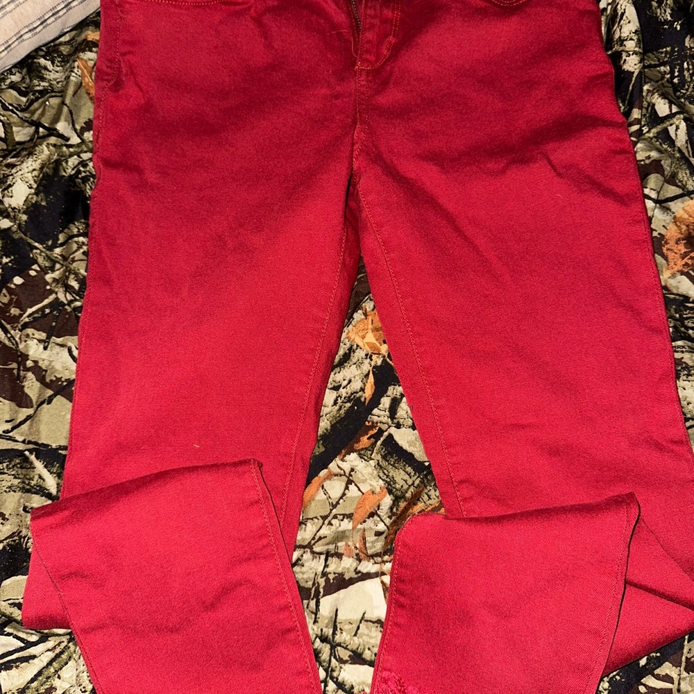 DL1961 Women’s Bright Red Cropped Jeans - Slim Ankle